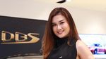 Senyum Manis SPG Aston Martin DBS Superleggera