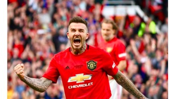 David Beckham menunjukkan lebih banyak passion dalam selebrasinya di pertaundngan persahabatan dibanding yang ditunjukkan pemain kita, tulis akun ini. Foto: Twitter
