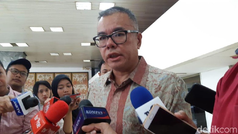 Bara Hasibuan: BW Bentuk Persepsi MK Tak Bisa Independen Bara Hasibuan: BW Bentuk Persepsi MK Tak Bisa Independen