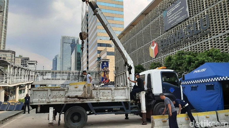 Sore Ini, Jalan MH Thamrin Mulai Dibuka Sore Ini, Jalan MH Thamrin Mulai Dibuka