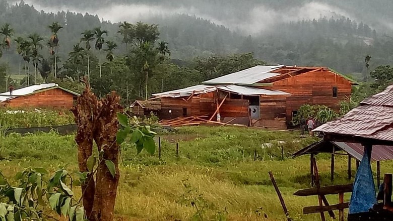 8 Rumah di Aceh Hancur Diterjang Puting Beliung 8 Rumah di Aceh Hancur Diterjang Puting Beliung