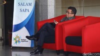 Namun kapasitas Muliaman dalam permintaan keterangan itu adalah sebagai mantan Deputi Gubernur Bank Indonesia (BI).