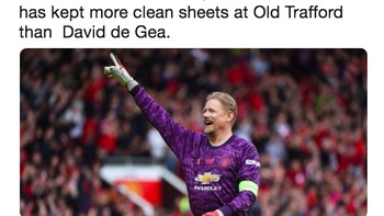 Peter Schmeichel punya lebih banyak clean sheet dibanding David de Gea, tulis akun ini. Foto: istimewa