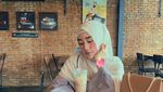 Manisnya Larissa Chou, Menantu Ustaz Arifin Ilham yang Gemar Ngopi