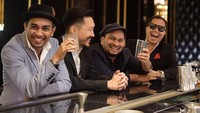 Dituding menghinda Prabowo-Sandi, Glenn Fredly jadi sasaran netizen. Ia menulis, Shame on you Prabowo & Sandy! Kalian bukan pemimpin, kalian pengadu domba bangsamu sendiri! Foto: Instagram@glennfredly309