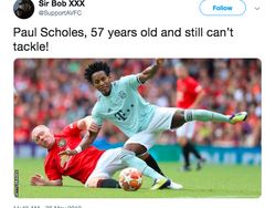 Medsos Ramai Bahas Umpan David Beckham dan Tank Jaap Stam