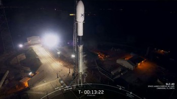 Detik-detik menjelang peluncuran misi Starlink. Foto: SpaceX