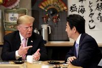 Bertemu Abe, Trump Terus Tekan Jepang Turunkan Selisih Dagang