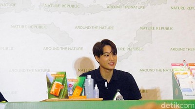 Datang ke Jakarta, Para Personel Boyband EXO Ungkap Tips Perawatan Kulit