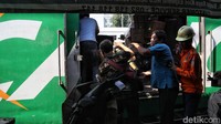 Persyaratan untuk bisa mengirimkan motor yakni memiliki STNK, KTP, nomor pelat dan kunci motor. 