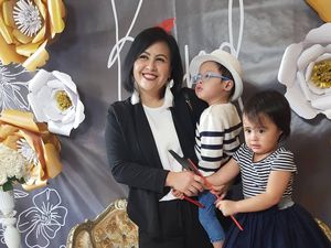 Cynthia Lamusu Cerita saat Anak Alami Gangguan Mata karena Lahir Prematur