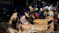 Penampakan sejumlah motor yang siap untuk dikirim.