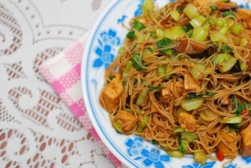 3 Resep Bihun Goreng Super Enak Kamu Pasti Ketagihan