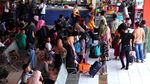 Pemudik Mulai Padati Terminal Kampung Rambutan
