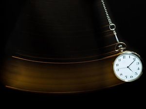 8 Tips Dokter Hipnoterapi Menghindari Kejahatan Hipnotis Saat Mudik