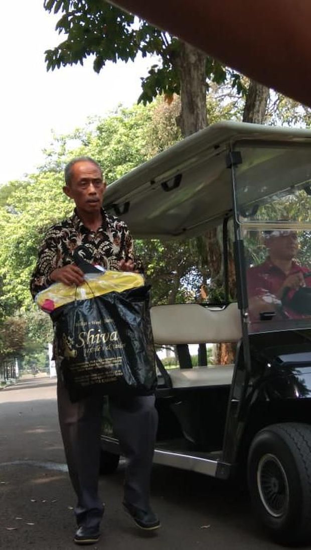 Usma Pedagang Korban Demo Ricuh 22 Mei Dapat Uang dari Jokowi