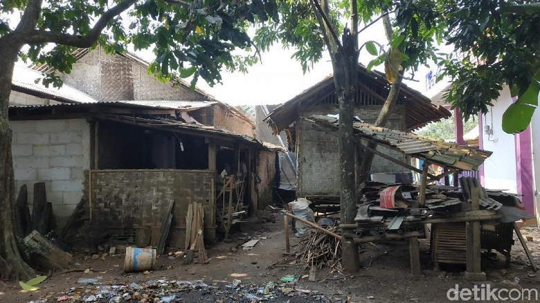 Tak Jauh dari Jakarta, Pesantren Ini Memprihatinkan Tak Jauh dari Jakarta, Pesantren Ini Memprihatinkan