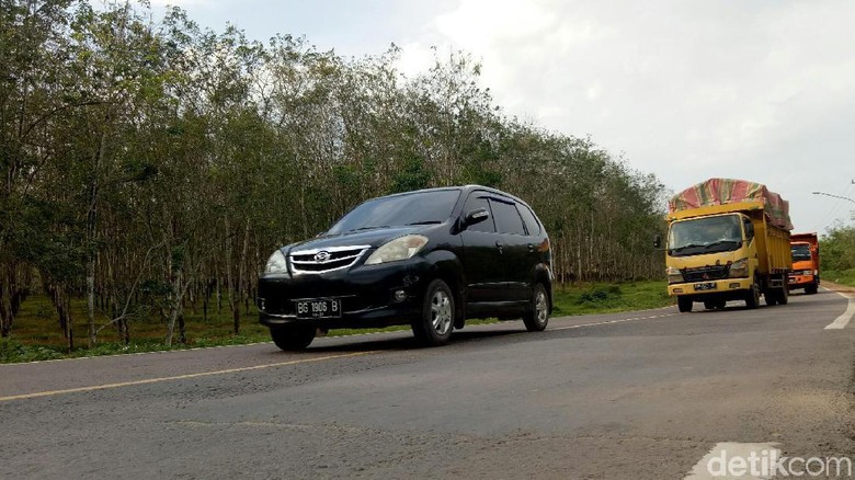 Jalan Lintas Timur Palembang-Betung Siap Dilalui Pemudik Jalan Lintas Timur Palembang-Betung Siap Dilalui Pemudik