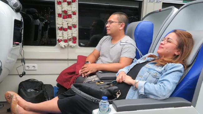 Sensasi Naik Kereta Tidur ke Solo hingga Malang