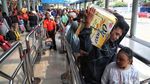 Mudik Lebih Awal di Stasiun Senen