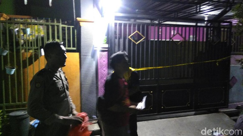 Seorang Istri di Gresik Dibunuh Suami, Dicekik Hingga Tewas Seorang Istri di Gresik Dibunuh Suami, Dicekik Hingga Tewas