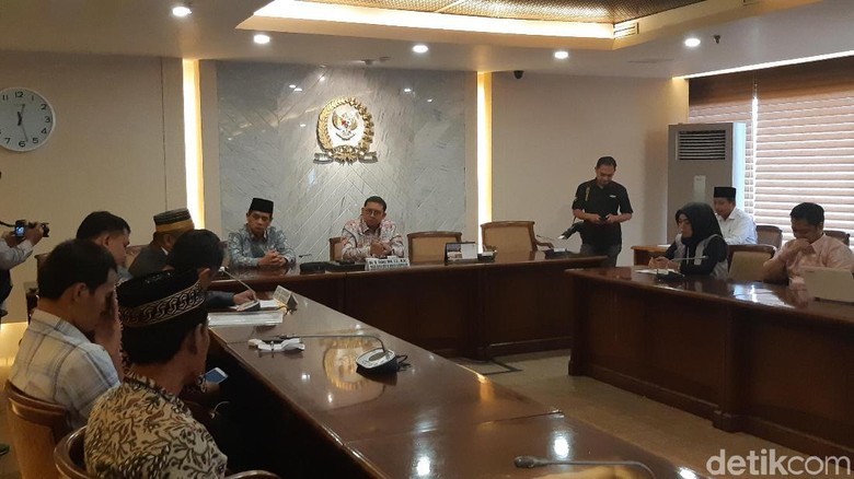Keluarga Harun Rasyid Korban Rusuh 22 Mei Temui Fadli Zon Keluarga Harun Rasyid Korban Rusuh 22 Mei Temui Fadli Zon