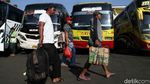 Terminal Bus Tanjung Priok Mulai Ramai Dipenuhi Pemudik