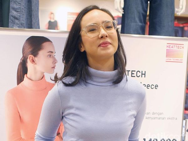 Gaya Kece Pamela Bowie