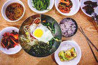 Unik Sensasi Makan Nasi Khas Korea Yang Harus Dikocok Kocok