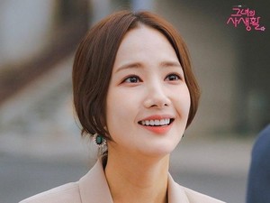 Kisah Park Min Young, Aktris Drakor yang Digosipkan Jadi Pacar Park Seo Joon