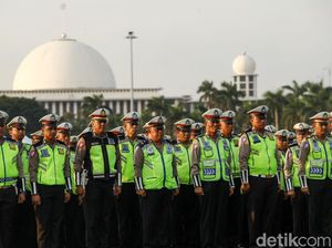 Dilarang Pamer Kemewahan di Medsos, Memangnya Berapa Gaji Polisi?