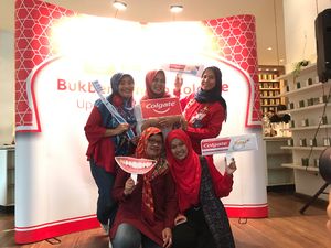 Colgate Ajak Orang Pede Ngobrol Saat Puasa
