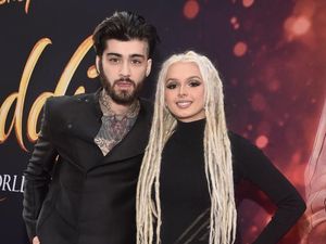 Lirik dan Chord Gitar A Whole New World dari Zayn Malik dan Zhavia Ward