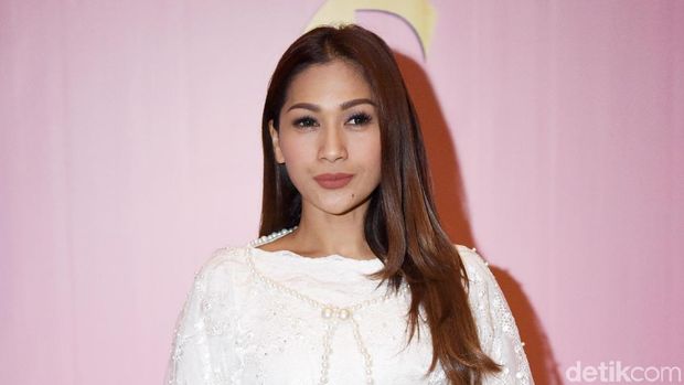 Terlalu Cinta! Tata Janeeta Buka Pintu Kembali untuk Mehdi Zati