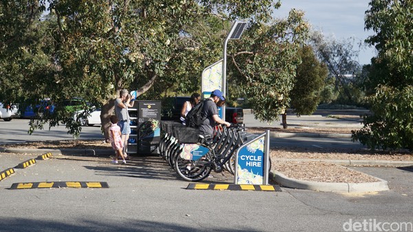 Ini adalah sepeda yang bisa kamu sewa juga dengan menggunakan kartu yang sama digunakan dengan MRT, bus dan lainnya. Lokasinya ada di Kings Park, Perth (Ahmad Masaul Khoiri/detikcom)