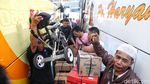 Terminal Bus Tanjung Priok Mulai Ramai Dipenuhi Pemudik