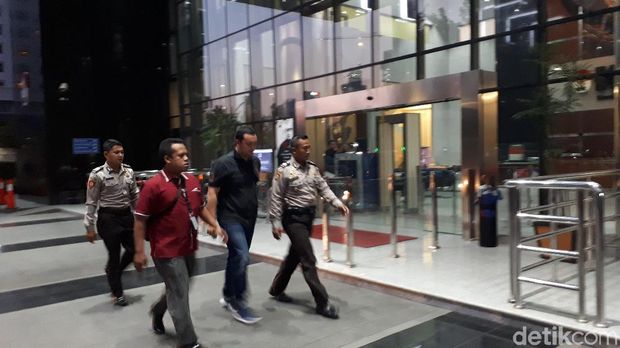 Lagi, Dua Orang yang Terjaring OTT Pejabat Imigrasi di NTB Tiba di KPK