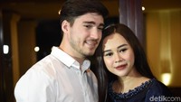Namun sayangnya, pernikahan Eryck Amaral dan Aura Kasih tidak bertahan lama. Foto: Noel/detikFoto