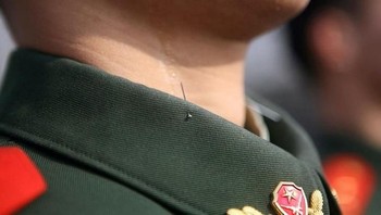 Ini rahasia tentara China tegap berdiri. Foto: Brightside