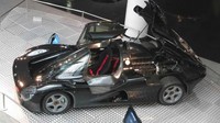 Yamaha OX99-11V12 merupakan mobil sport yang dirancang oleh anak perusahaan Yamaha Ypsilon Technology setelah sebelumnya bersaing untuk memasok mesin Formula One sebagai pemasok mesin sejak tahun 1989. Foto: Pool (carscoops)