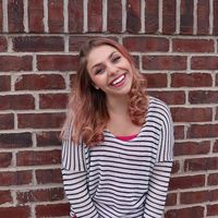 Wanita Ini 'Jualan' Darah Demi Bisa Belanja Baju Rp 8,6 Juta Sebulan