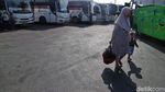 Terminal Bus Tanjung Priok Mulai Ramai Dipenuhi Pemudik