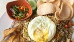 Tambah Semangat! Makan Sahur Pakai Nasi Goreng Ikan Asin yang Sedap