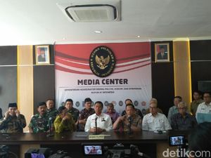 Rencana Pembunuhan 4 Pejabat: Diungkap Polisi, Diragukan Fadli
