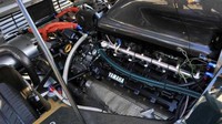 Mobil ini dibekali oleh mesin V12 berkapasitas 3.5 liter naturally aspirated penggerak roda belakang yang mampu memuntahkan tenaga 440 hp serta dikawinkan dengan transmisi manual enam percepatan. Foto: Pool (carscoops)