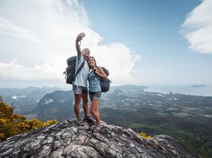 7 Kebiasaan Turis yang Menyebalkan