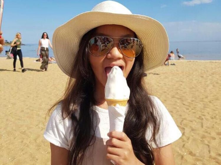 Shabina Mecca, Adik Shafa Harris yang Imut dan Doyan Es Krim