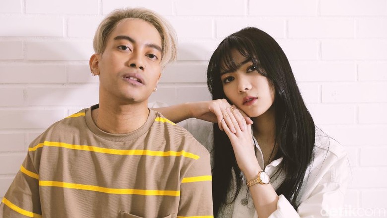 Gamaliel dan Isyana Sarasvati Mesra di Video Klip 'A Whole 