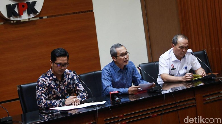 KPK Sebut 2 WNA juga Terlibat Kasus Suap Kakanim Mataram KPK Sebut 2 WNA juga Terlibat Kasus Suap Kakanim Mataram