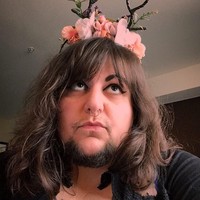 Masa mudaku dilalui dengan sangat sulit. Aku menghabiskan banyak waktu untuk menutupinya, ujar Schwarz dalam acara This Morning di ITV. Foto: Instagram @thisislittlebear